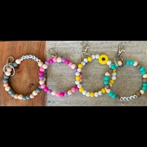 Silicone beaded wristlets